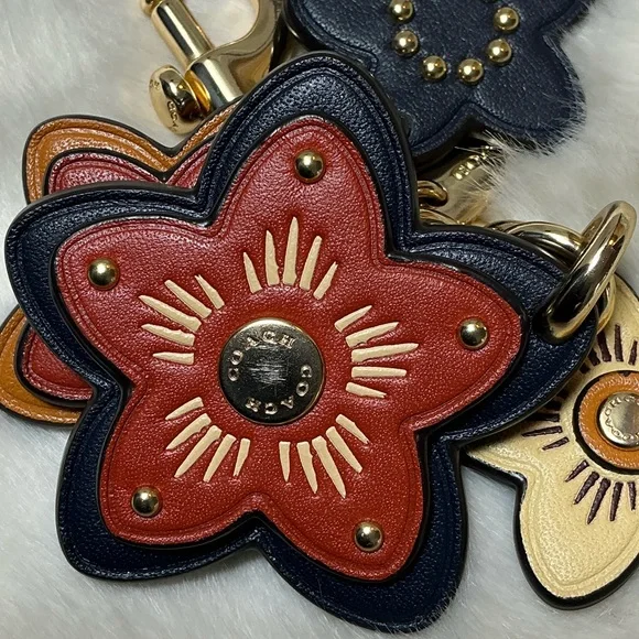 Coach wildflower cluster bag charm - Picture 6 of 11